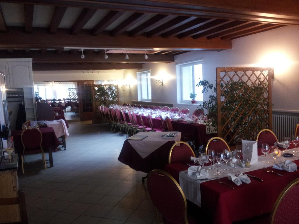 Le Clos Fleuri Bourg-de-Thizy Eksteriør billede